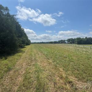 Photo #22 of 5027 Mobley Store, McConnells, SC