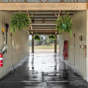 Photo #11 of 105 Smith, Landrum, SC