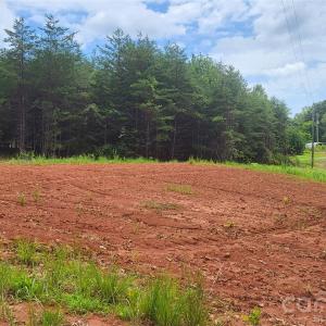 Photo #8 of 1056 Stephens Trail, Sandy Ridge, NC