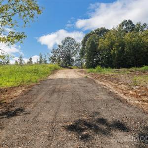 Photo #3 of 1009 Oakshire, Waxhaw, NC