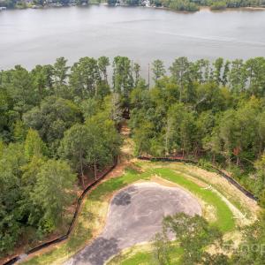 Photo #1 of 1009 Kingbird, Clover, SC