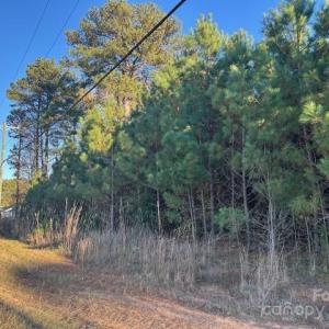 Photo #2 of Edwards, Fort Lawn, SC