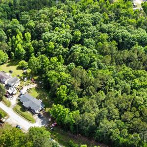 Photo #4 of 1 Gibson End, Great Falls, SC