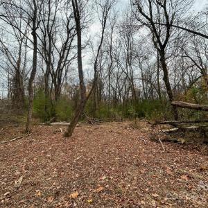 Photo #10 of 3080 Charlotte, Lancaster, SC