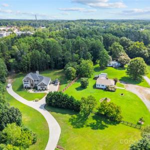 Photo #1 of 3017 Stevens Schultz, Matthews, NC