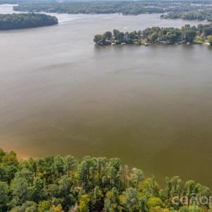 Photo #1 of 846 Lakeforest, Clover, SC