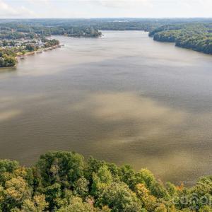 Photo #7 of 846 Lakeforest, Clover, SC