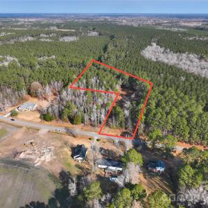 Photo #14 of Mattocks, Maysville, NC