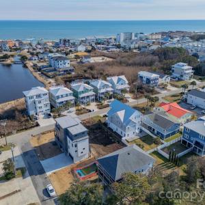 Photo #4 of 602 Third, Carolina Beach, NC