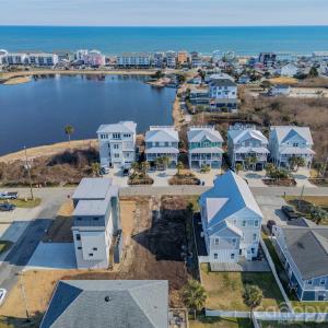 Photo #2 of 602 Third, Carolina Beach, NC