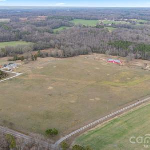 Photo #1 of 940 Wade Funderburk, Pageland, SC