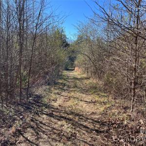 Photo #34 of 996 Splitrail, Clover, SC