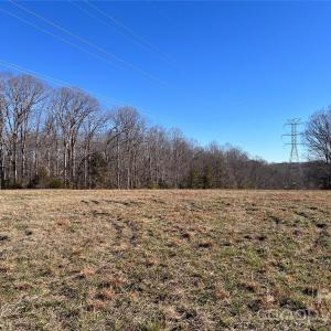 Photo #10 of 996 Splitrail, Clover, SC