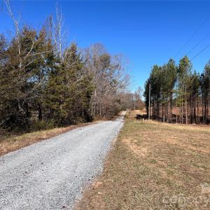 Photo #29 of 996 Splitrail, Clover, SC