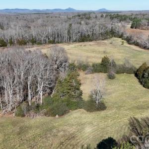 Photo #1 of 996 Splitrail, Clover, SC