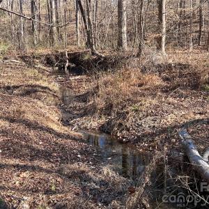 Photo #18 of 996 Splitrail, Clover, SC