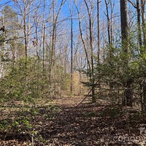 Photo #25 of 996 Splitrail, Clover, SC