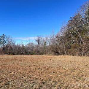 Photo #10 of 996 Splitrail, Clover, SC