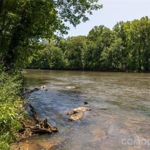 Photo #32 of 6191 Chimney Bluff, Lancaster, SC