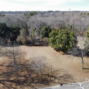 Photo #1 of 208 Beaver, Landis, NC