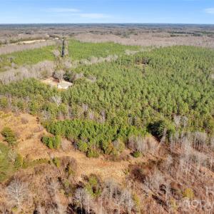 Photo #31 of Peacehaven, McConnells, SC