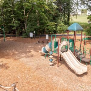 Photo #8 of 844 Lakeforest, Clover, SC