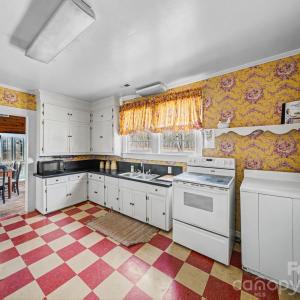 Photo #21 of 1347 Newsome, Denton, NC