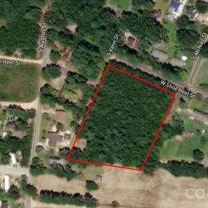 Photo #1 of Shoe Heel, Maxton, NC