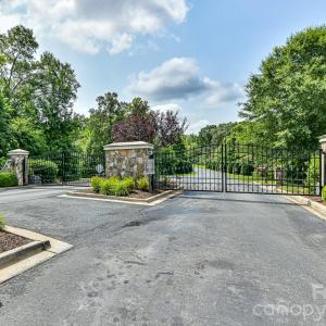 Photo #2 of 7453 Barrington Ridge, Fort Mill, SC