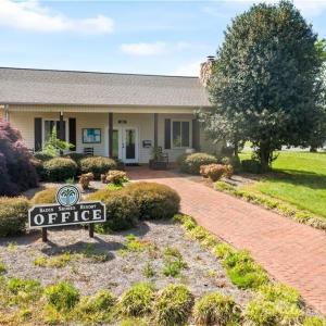 Photo #26 of 109 Gregory, New London, NC