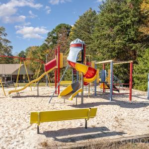 Photo #24 of 109 Gregory, New London, NC