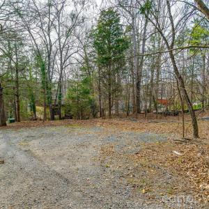 Photo #15 of 5549 Beaverdam Creek, Clover, SC