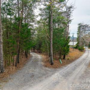 Photo #12 of 5549 Beaverdam Creek, Clover, SC