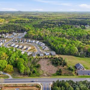 Photo #14 of 1386 Highway 55, Clover, SC