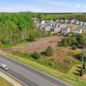 Photo #13 of 1386 Highway 55, Clover, SC