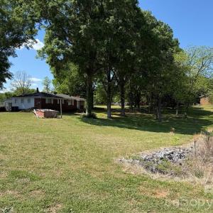 Photo #5 of 4221 Davidson, Concord, NC