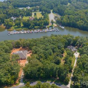 Photo #2 of 1047 Starboard Reach, Lexington, NC