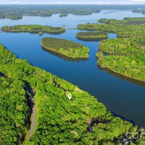 Photo #3 of 1768 Rocky Cove, Denton, NC