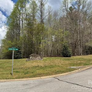 Photo #6 of 101 Autumn Leaves, Marietta, SC