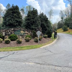 Photo #4 of 101 Autumn Leaves, Marietta, SC