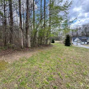 Photo #2 of 101 Autumn Leaves, Marietta, SC