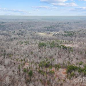 Photo #4 of 11490 King James, Davidson, NC