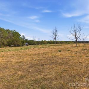 Photo #20 of 52 Mcmillan, Cheraw, SC