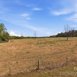 Photo #22 of 52 Mcmillan, Cheraw, SC