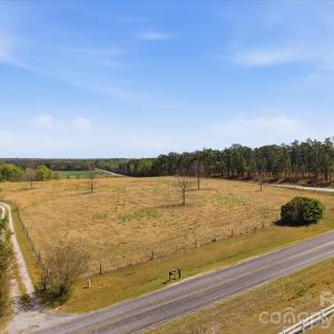 Photo #24 of 52 Mcmillan, Cheraw, SC