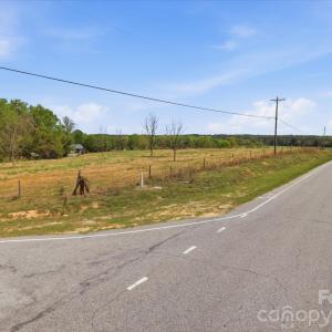 Photo #37 of 52 Mcmillan, Cheraw, SC