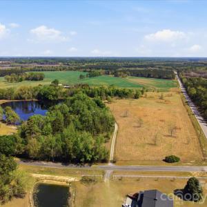 Photo #3 of 52 Mcmillan, Cheraw, SC