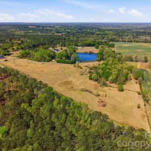 Photo #13 of 52 Mcmillan, Cheraw, SC