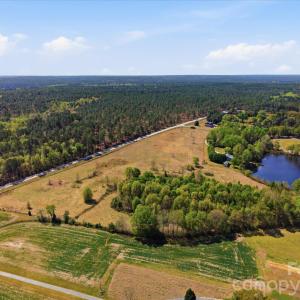 Photo #10 of 52 Mcmillan, Cheraw, SC