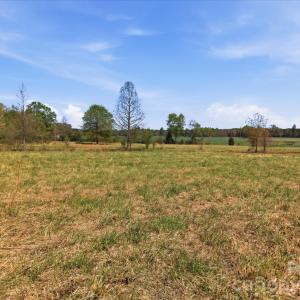 Photo #17 of 52 Mcmillan, Cheraw, SC